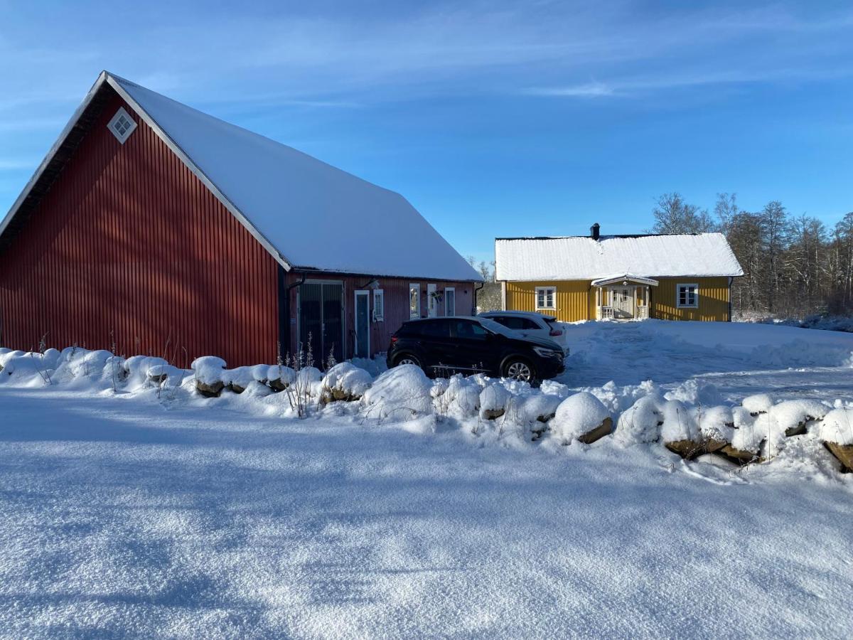 Skog Fegen Naera Ullared别墅 外观 照片